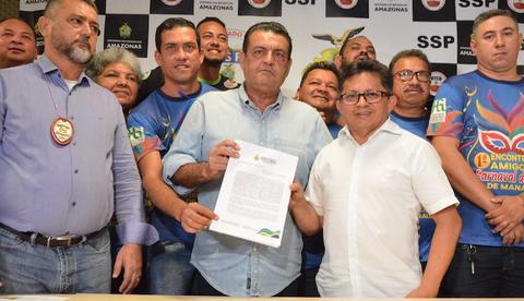 Carnaval de rua tem horário alterado em Manaus