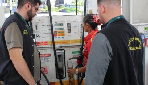 Postos de gasolina são autuados por valor abusivo em Manaus