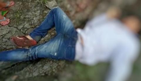 Caminhando por rua, homem é executado a tiros na frente de populares em Manaus