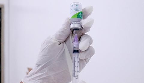 Farmacêuticas correm para desenvolver vacinas contra o coronavírus