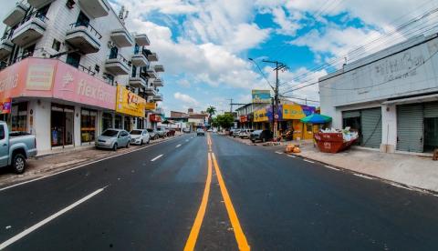 Requalifica restaura pistas de 205 vias em Manaus, diz prefeitura