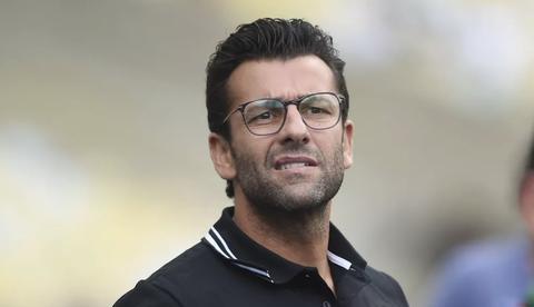 Alberto Valentim é demitido do Botafogo após derrota para o Fluminense