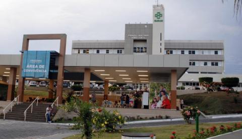 Hospitais públicos de Manaus recebem treinamento para reduzir superlotações