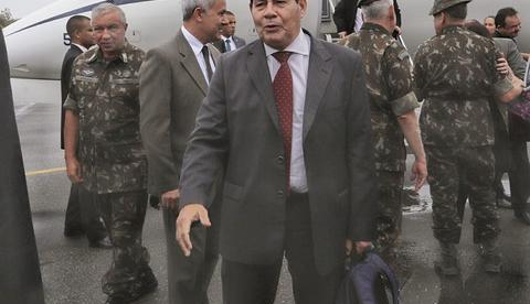 Mourão visita abrigos de venezuelanos em Roraima