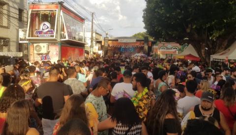 Carnaval 2020: Banda da Bica anima foliões no Centro de Manaus