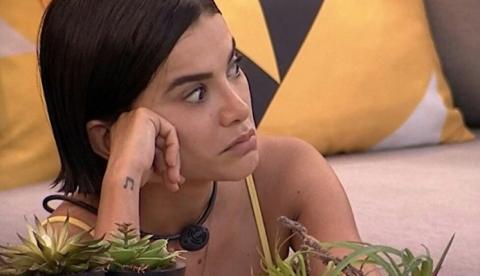 Com menstruação atrasada, Manu se preocupa com gravidez e Marcela sugere teste no BBB20