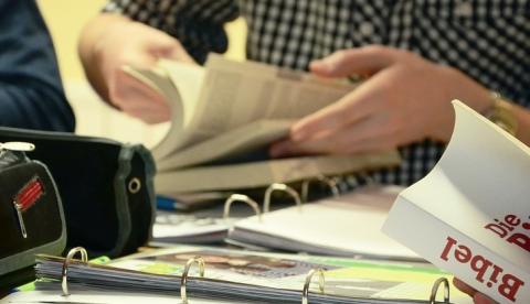 Capes anuncia novas regras para bolsas de pós-graduação