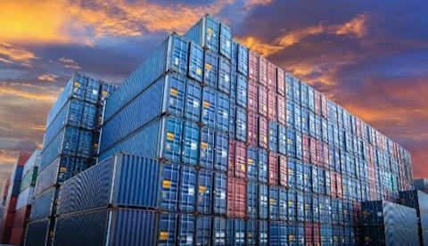 Número de contêineres que saem da China cai de 50 mil para 2.000
