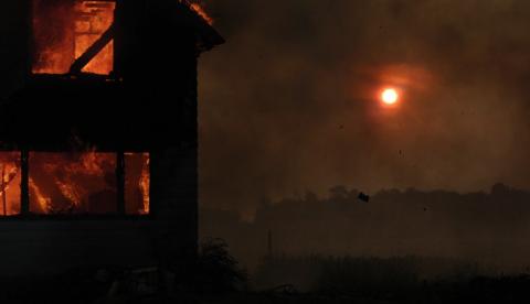 Juíza manda Caixa liberar FGTS para quem tiver casa destruída por incêndio