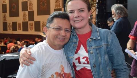 Sinésio Campos se lança pré-candidato à prefeitura de Manaus 