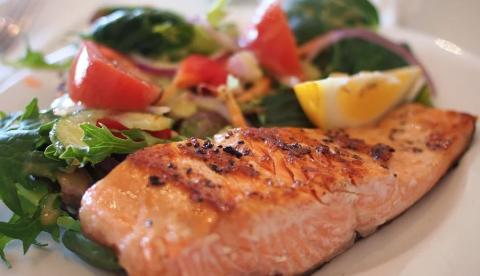 Alimentos ajudam na transmissão do Covid-19? Confira