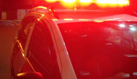 Jovem que fazia arrastões despenca de motocicleta durante fuga frenética em Manaus