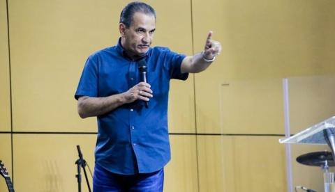 Polêmica: Após convocação de fiéis, Justiça proíbe cultos na igreja de Silas Malafaia 