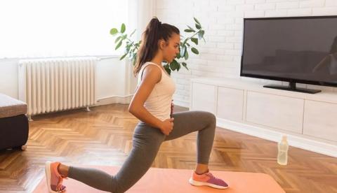 Dicas e cuidados para evitar lesões durante os exercícios em casa