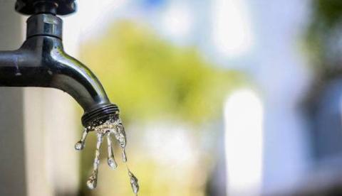 Prefeitura de Manaus suspende corte no fornecimento de água e desativa Zona Azul