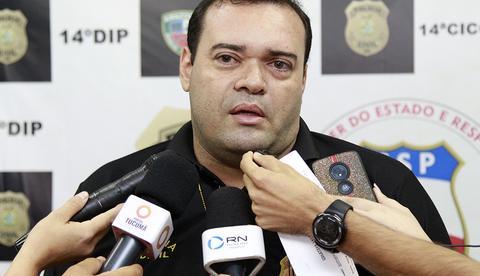 Suspeita de roubar carro e mercadinho, mulher é presa em Manaus 