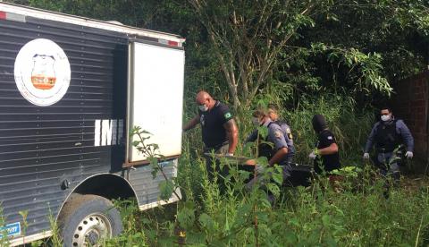 Com dentadura arrancada, corpo de homem é encontrado em área de mata em Manaus