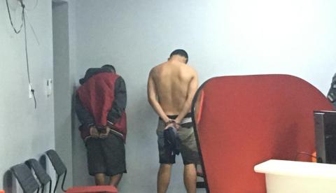 Dupla tenta fugir mas acaba presa com arma e drogas em Manaus
