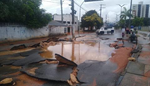 Águas de Manaus é notificada para explicar rompimento de adutora nesta sexta-feira