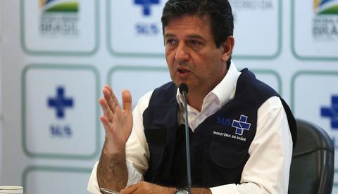 Mesmo com evidência frágil, ministério estenderá uso de cloroquina a pacientes graves