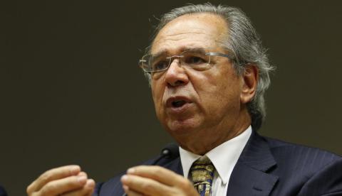 Brasil terá feriados antecipados para o período de quarentena, diz ministro