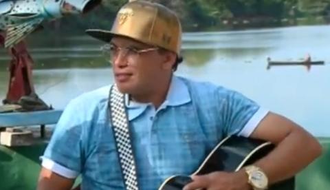 Cantor sobrevive ao capotar carro e 3 horas depois morre em acidente de moto