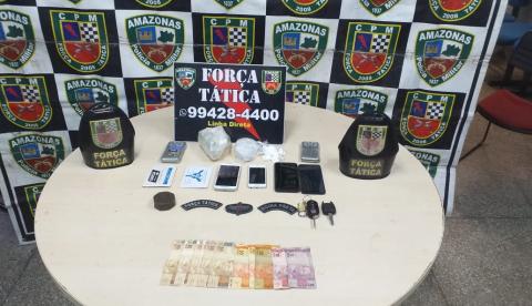 Com extensas fichas criminais, traficante e 'cliente' são presos em Manaus