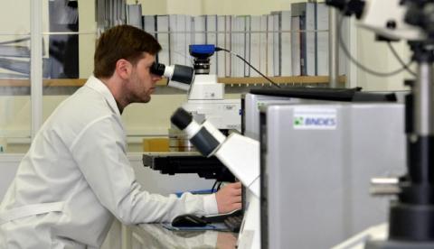 No combate ao coronavírus, aplicativos vão obter sintomas a distância