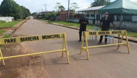 Acessos ao Careiro Castanho são fechados e população é obrigada a usar máscara 