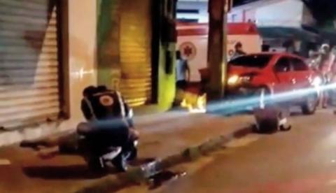 Homem morre ao ter motocicleta arrastada por motorista bêbado em Manaus