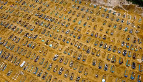 Manaus completa uma semana sem registrar mais de 100 enterros por dia 