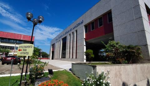 Com medidas de higiene TCE Amazonas retoma expediente em setores
