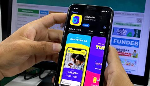 Auxílio de R$ 50 já foi recebido por mais de 15 mil famílias em Manaus 