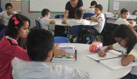 Confira lista de professores contemplados com 14º e 15º salários pela Semed