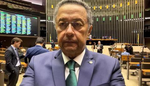 Silas Câmara nega rumores de afastamento do mandato e de adesão a campanha