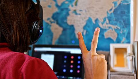 USP oferece cursos gratuitos e online na área de humanidades