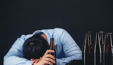 Ciência contra o vício: como medicamentos ajudam no controle do alcoolismo