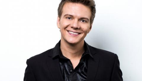 Michel Teló deve cantar em premiação da Billboard