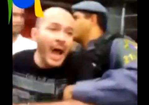 Veja vídeo do delegado de polícia sendo preso pela PM