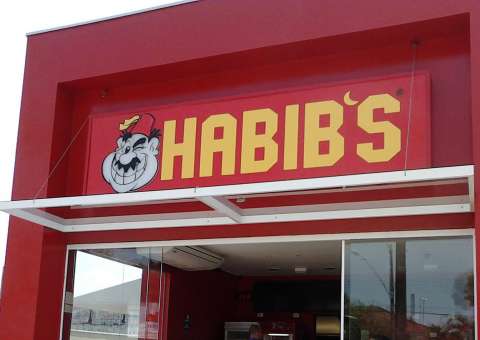 Não é de hoje que os clientes reclamam do atendimento no Habib's 