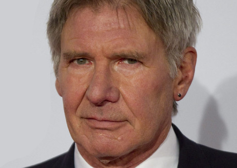 Harrison Ford sofre acidente de avião, mas está fora de perigo
