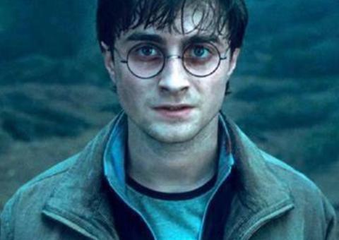 Daniel Radcliffe virou alcoólatra após terminar a franquia Harry Potter