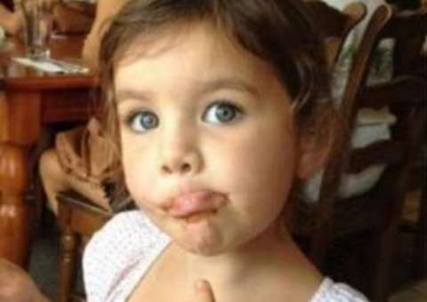 Menina entra em coma após dose extra de anestesia