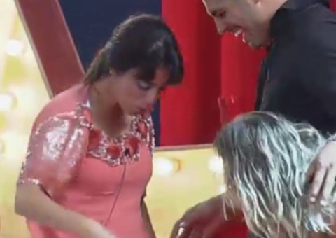   'A Fazenda 7': funkeira Heloisa bebe demais e faz xixi na cama