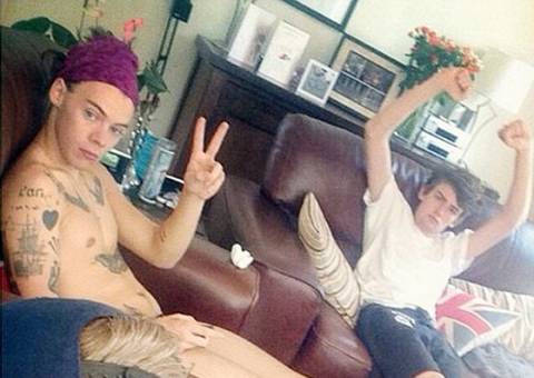 Harry Styles, do One Direction, tem foto pelado divulgada