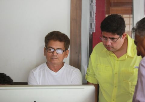 Vice-prefeito e pré-candidato ao governo visita o Portal do Holanda