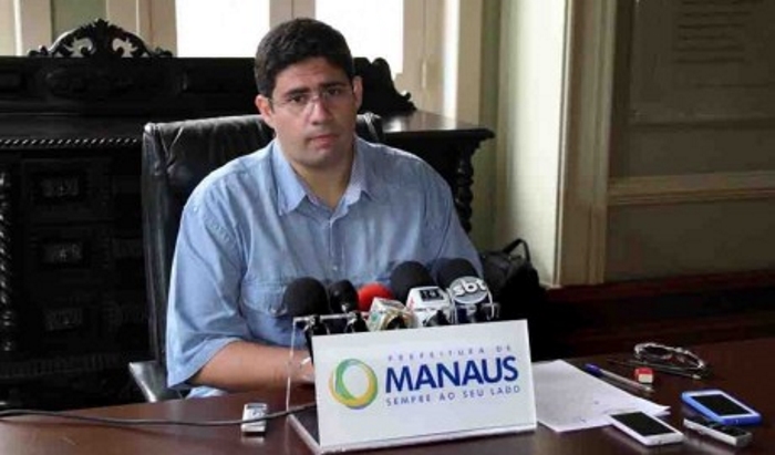 Hissa Abrahão oficializa pedido de renúncia do cargo de vice-prefeito 