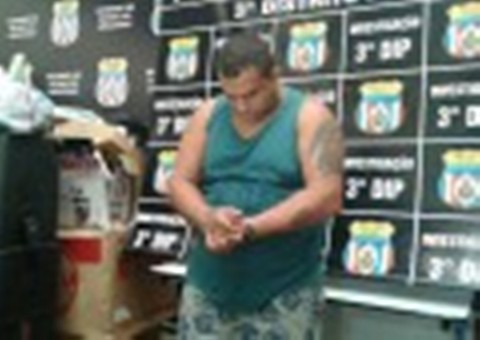 Homem que furtava casas há 10 anos é preso no japiim