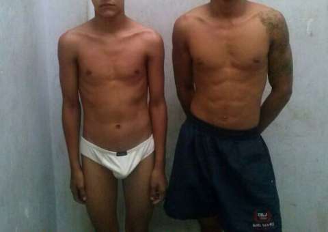 Homem cueca e 'coisa' são pegos roubando