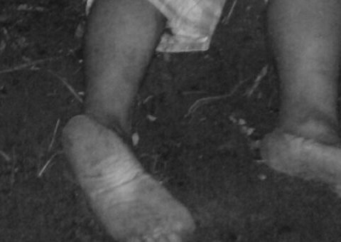 Homem é morto com enxadadas na cabeça por ameaçar moradores em Manaus